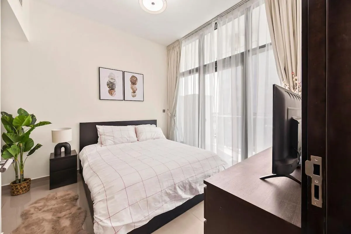 C&L Homes Dubai Canal 0*,