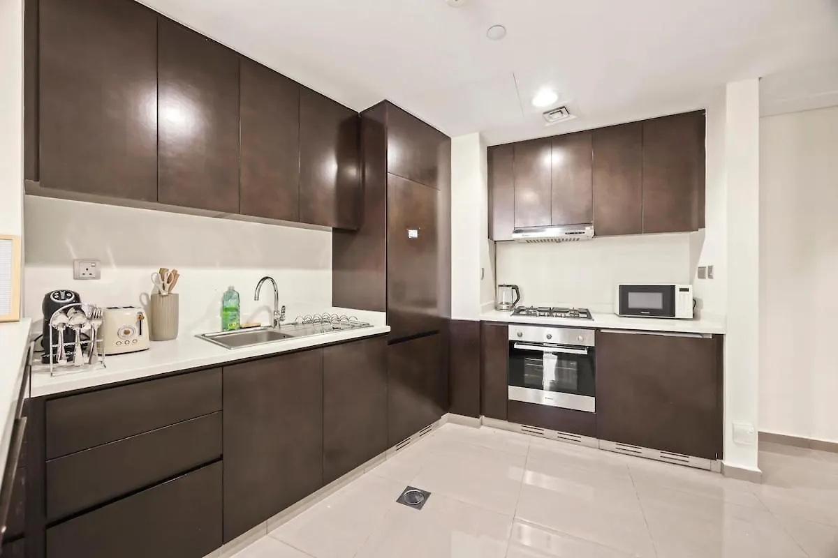 C&L Homes Dubai Canal United Arab Emirates